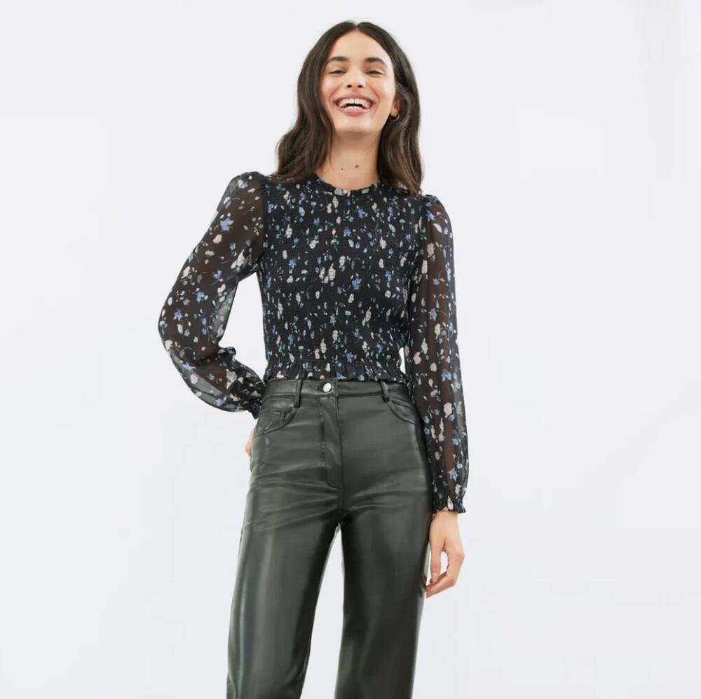 Aritzia Wilfred Top Womens Small Black Floral Lined Chiffon blouse